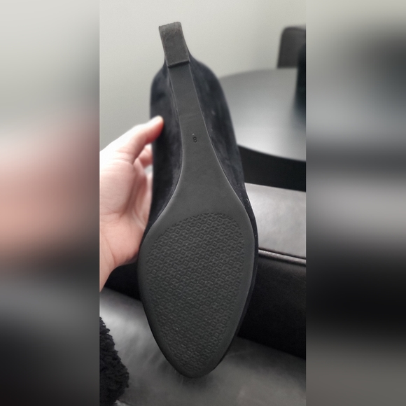 Tory Burch black wedges - Picture 3 of 11